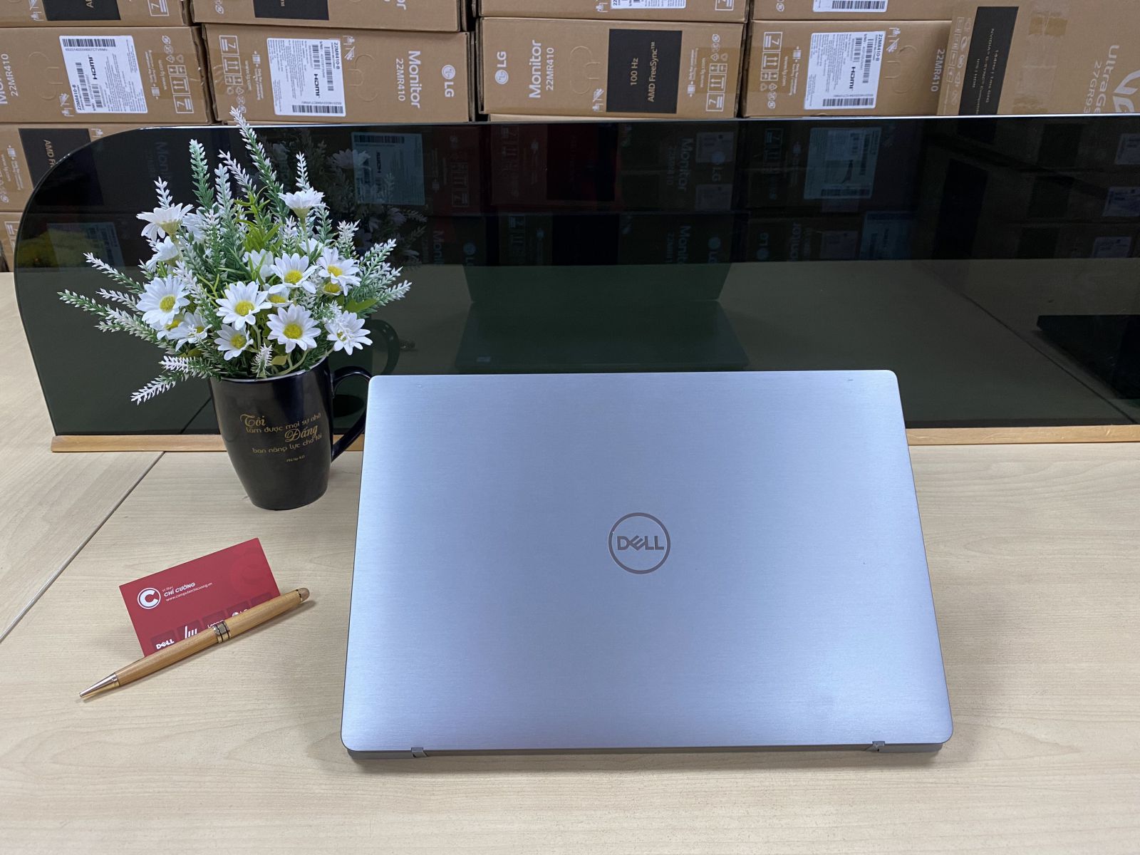 Dell Latitude 7400 vo nhom