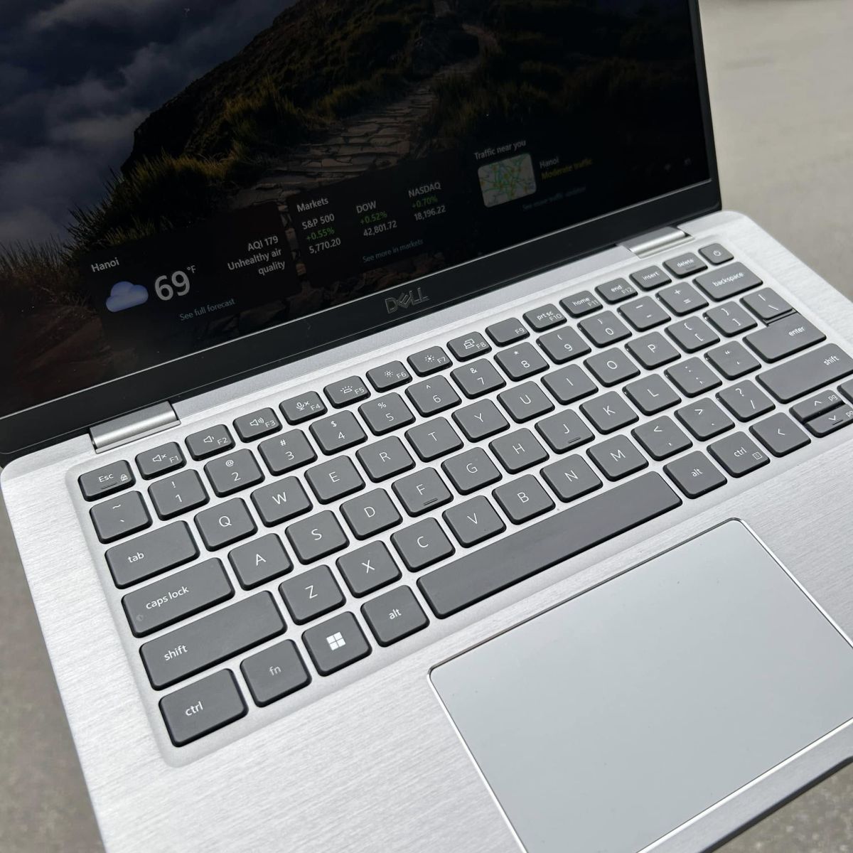 Laptop Dell Latitude 7430 i7-1265U RAM 16GB SSD 512GB vỏ vân carbon Like New tại Computer Chí Cường TP.HCM