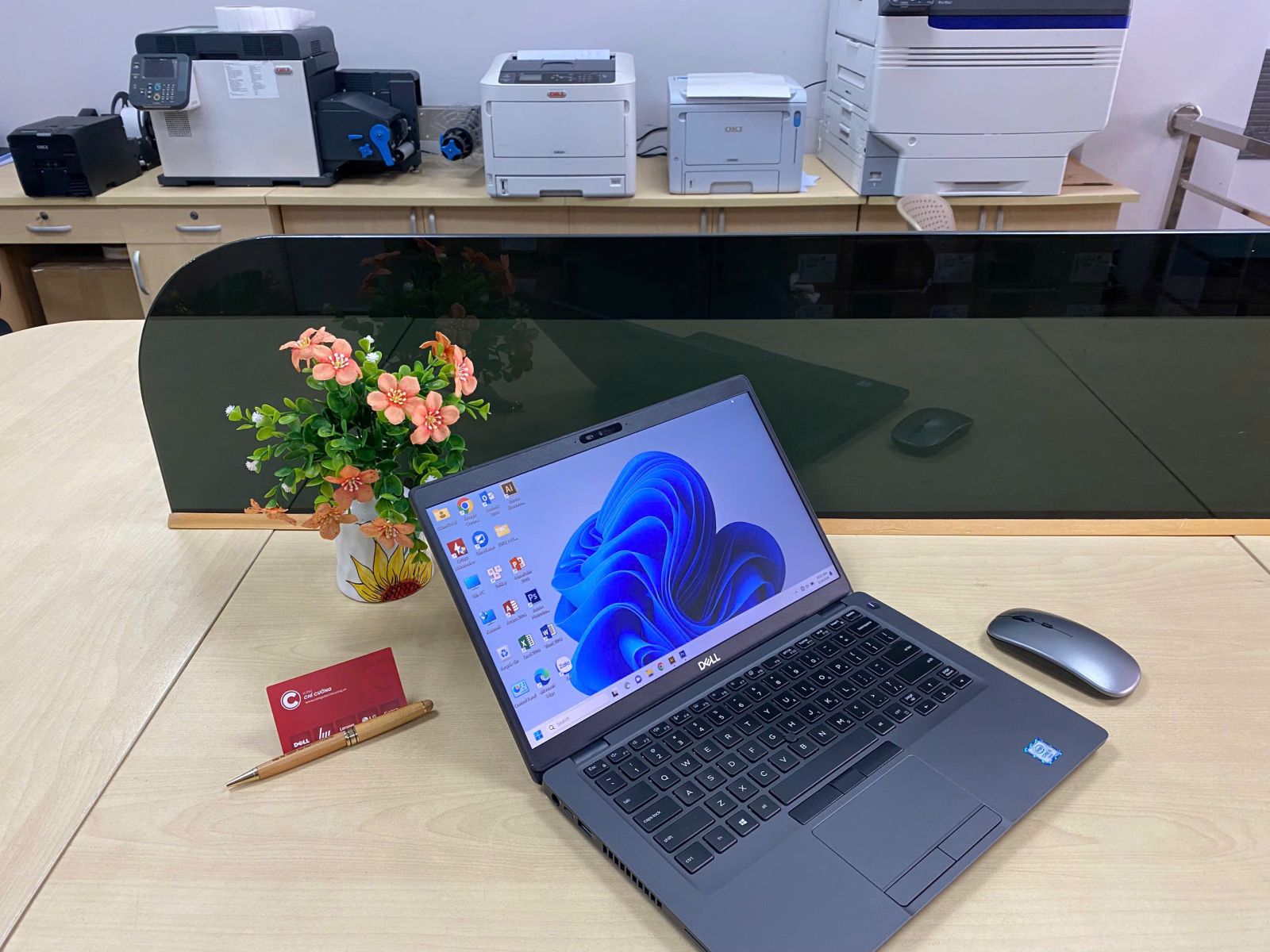 Laptop Dell Latitude 5400 likenew với hiệu năng Core i5 thế hệ 8